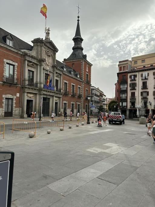Economico Piso En Madrid Centro Apartment Luaran gambar
